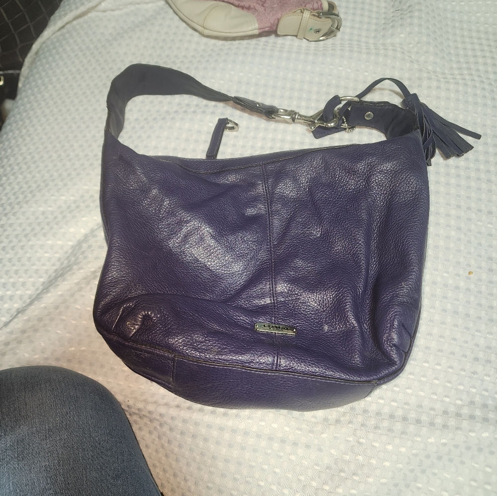 COACH EUC F23960 AVERY PURPLE LEATHER SHOULDER BAG TASSEL